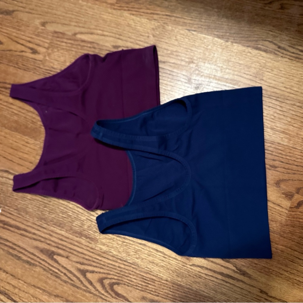Sport bras, set of 2